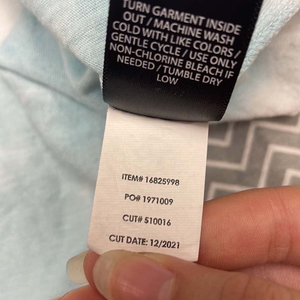 Torrid Classic Fit tie-dye short sleeve tee - Picture 8 of 9